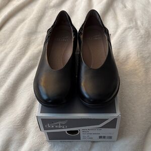 Dansko Women's Black Leather Flats